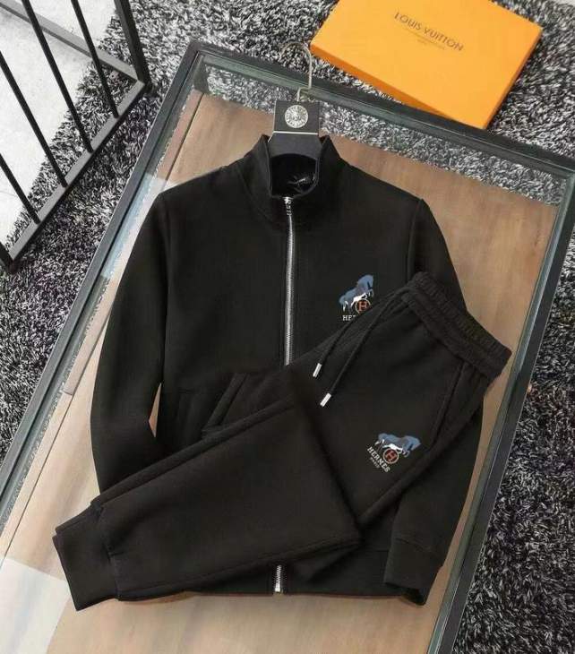 Picture of Hermes Sweater Suits _SKUHermesM-5XLkdtr0540478